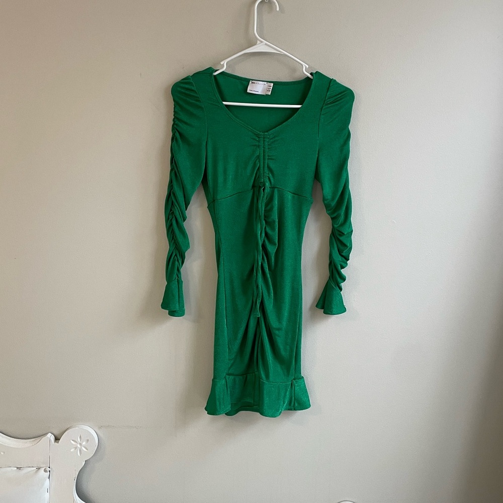ASOS GREEN LONG RUCHED SLEEVE DRESS ADJUSTABLE RUCHED FRONT RUFFLES BELL CUFFS - Picture 3 of 10